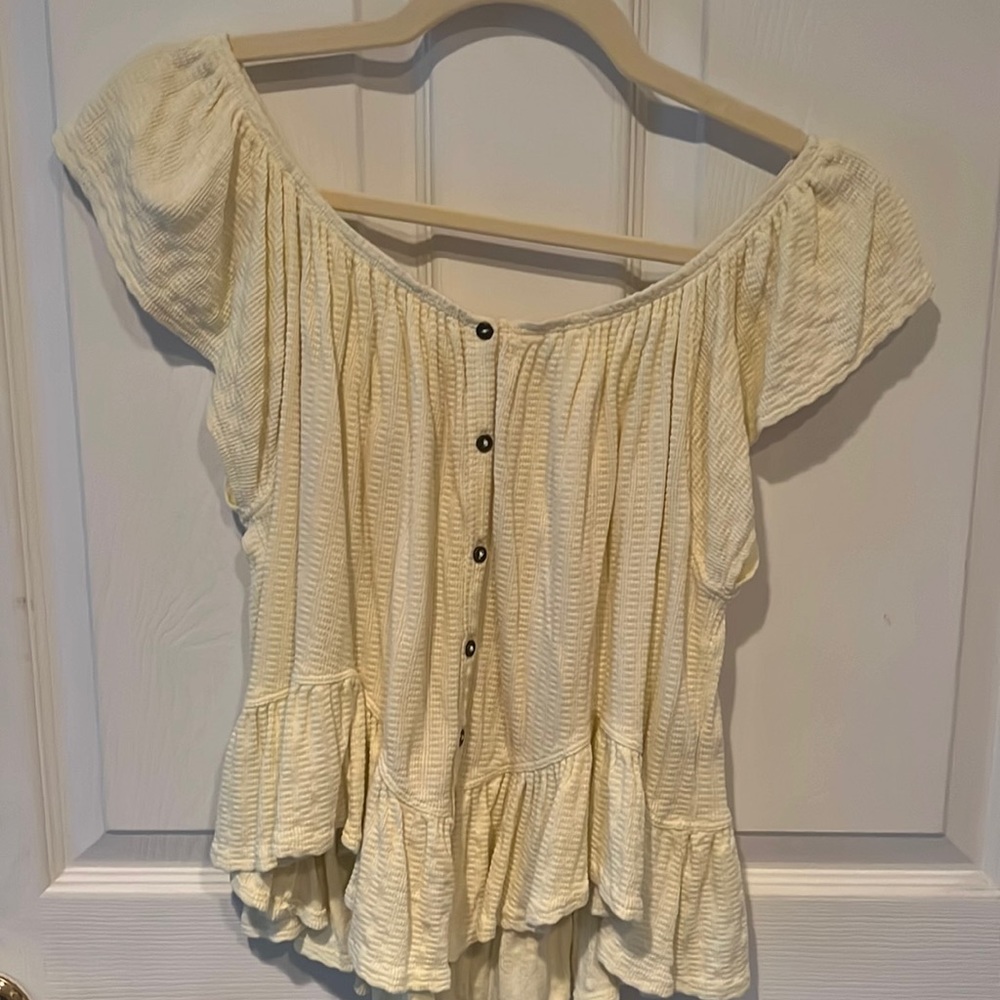 Free People yellow flowy top in size Small
